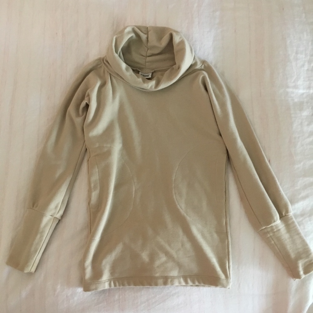 Hengst NYC NWOT cowl neck pullover